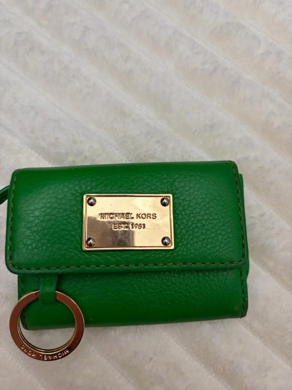 Michael Kors Emerald Green Leather Wallet with ID Card Holder and Key Ring - Picture 6 of 9